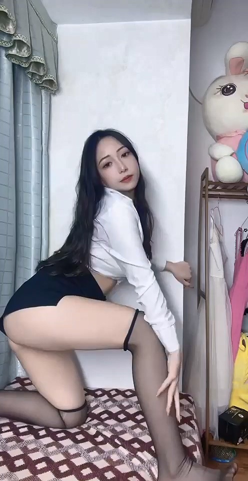04102716772